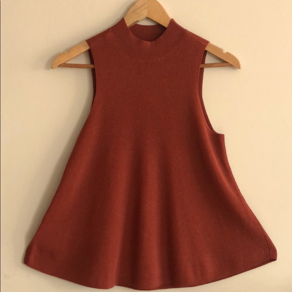 LOFT..Small,Morocco color, sleeveless sweater top (1)